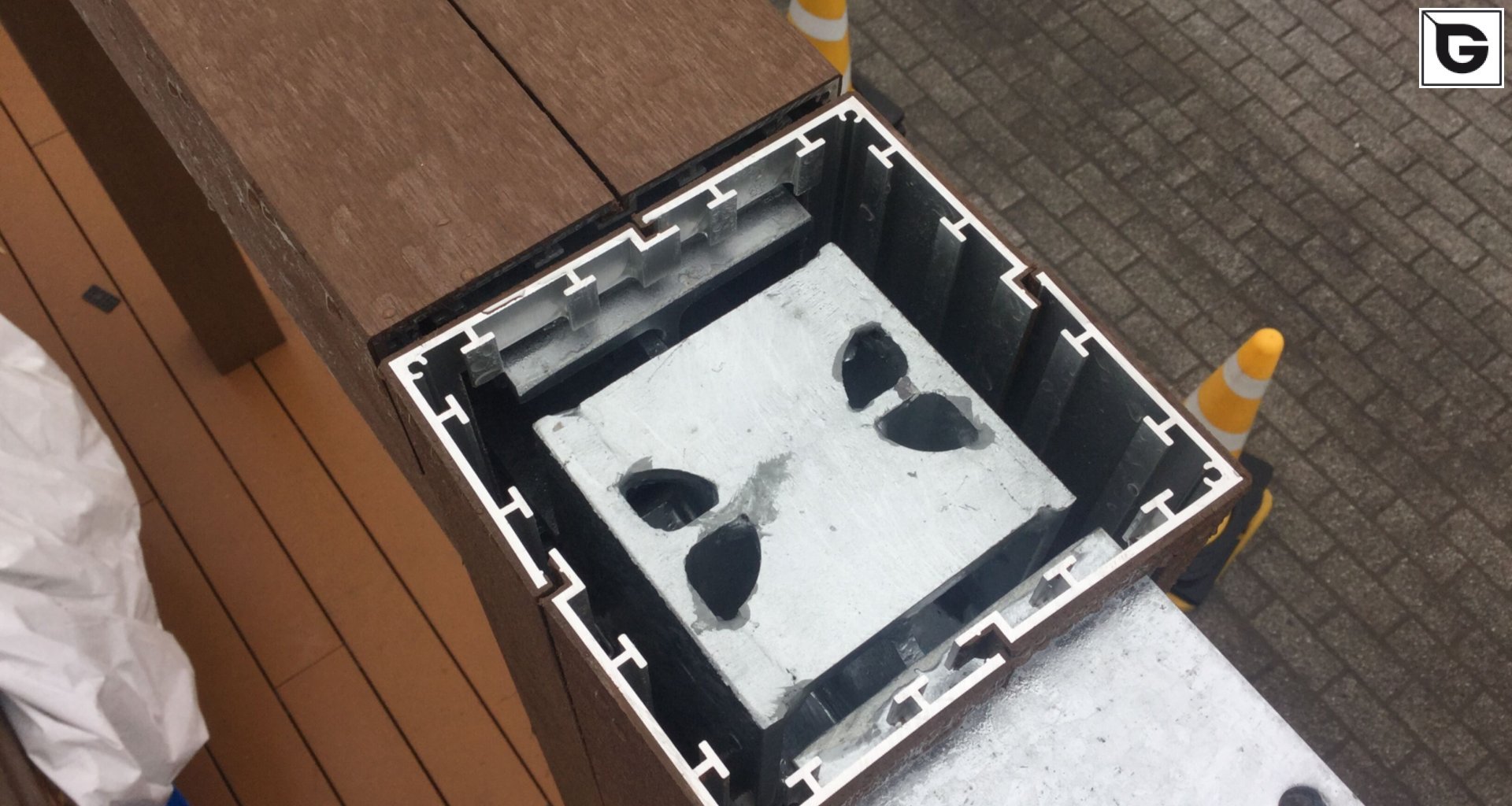 Assembly
 Pergola 8522