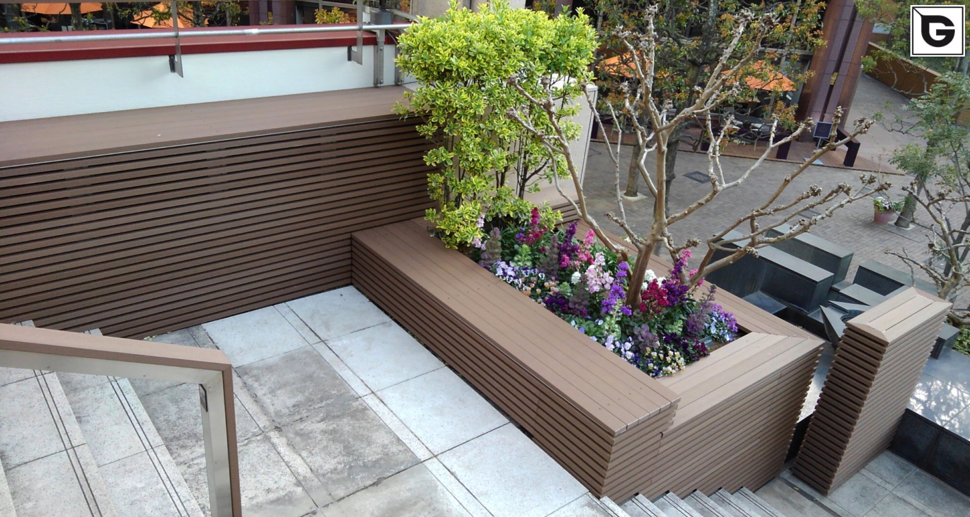 Einrichtungen_Zäune, Mauer, Portal_öffentlicher Platz