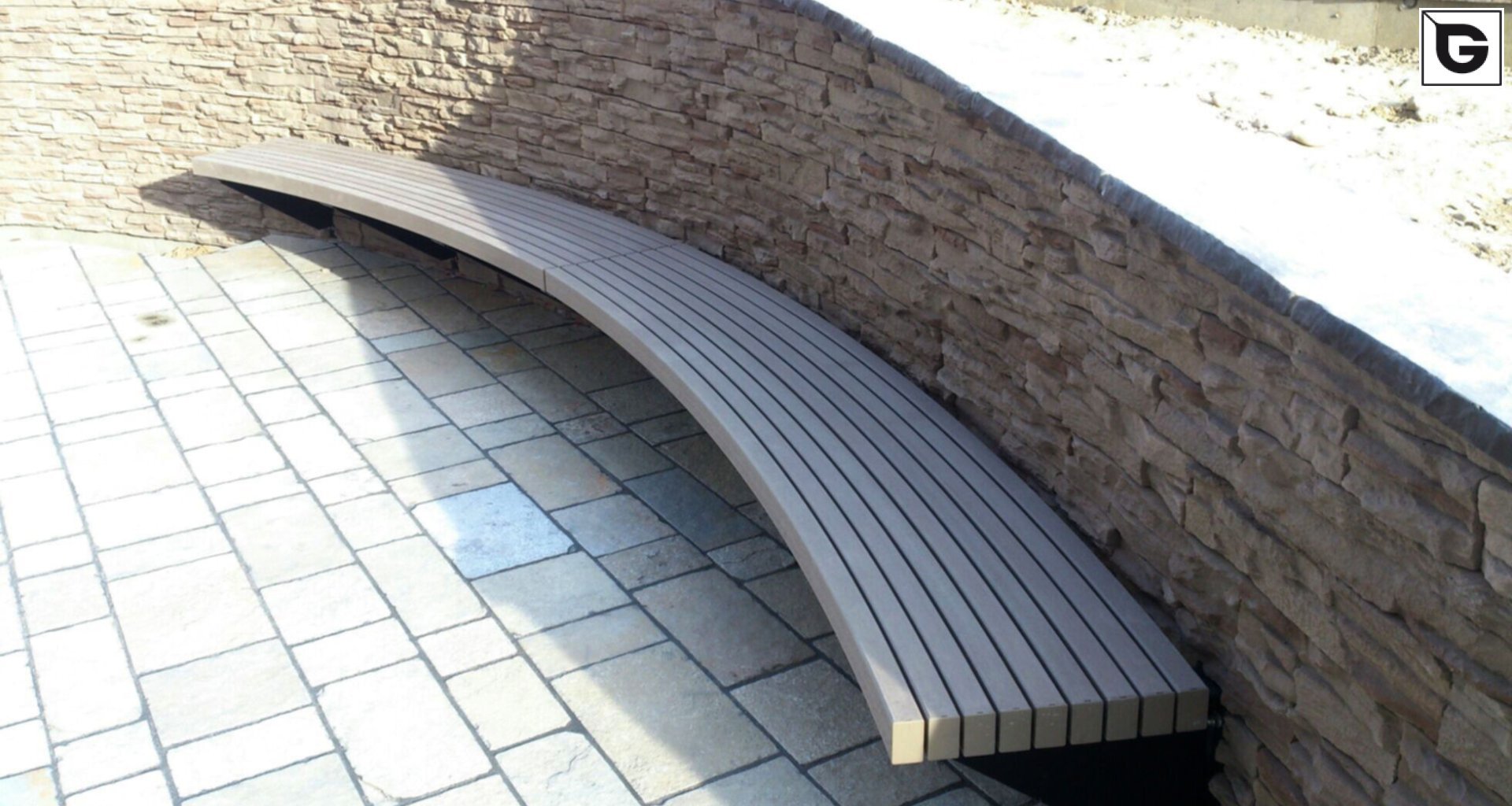 Einrichtungen_Straßenausstattung_Gebogene Profilen