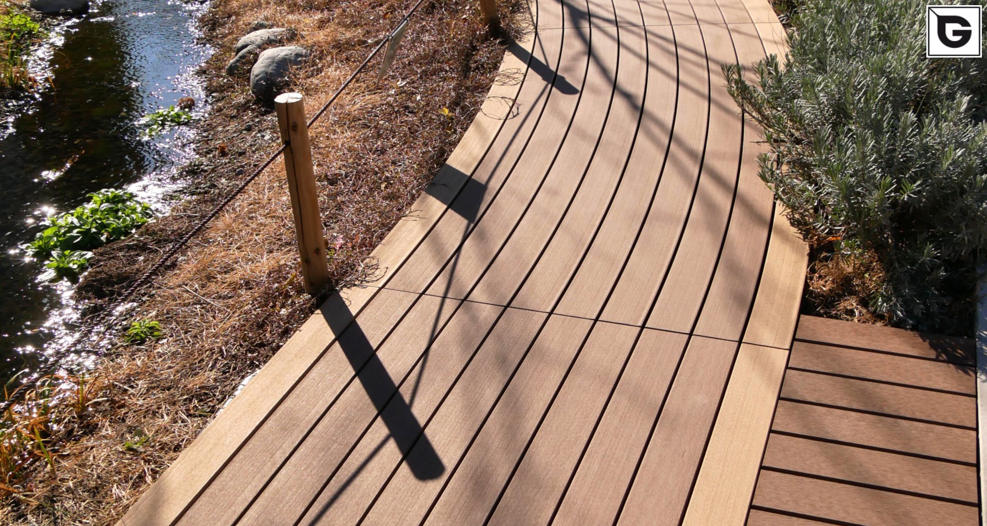 Einrichtungen_Brücken, Rampen, Gehweg_Gebogene Profilen