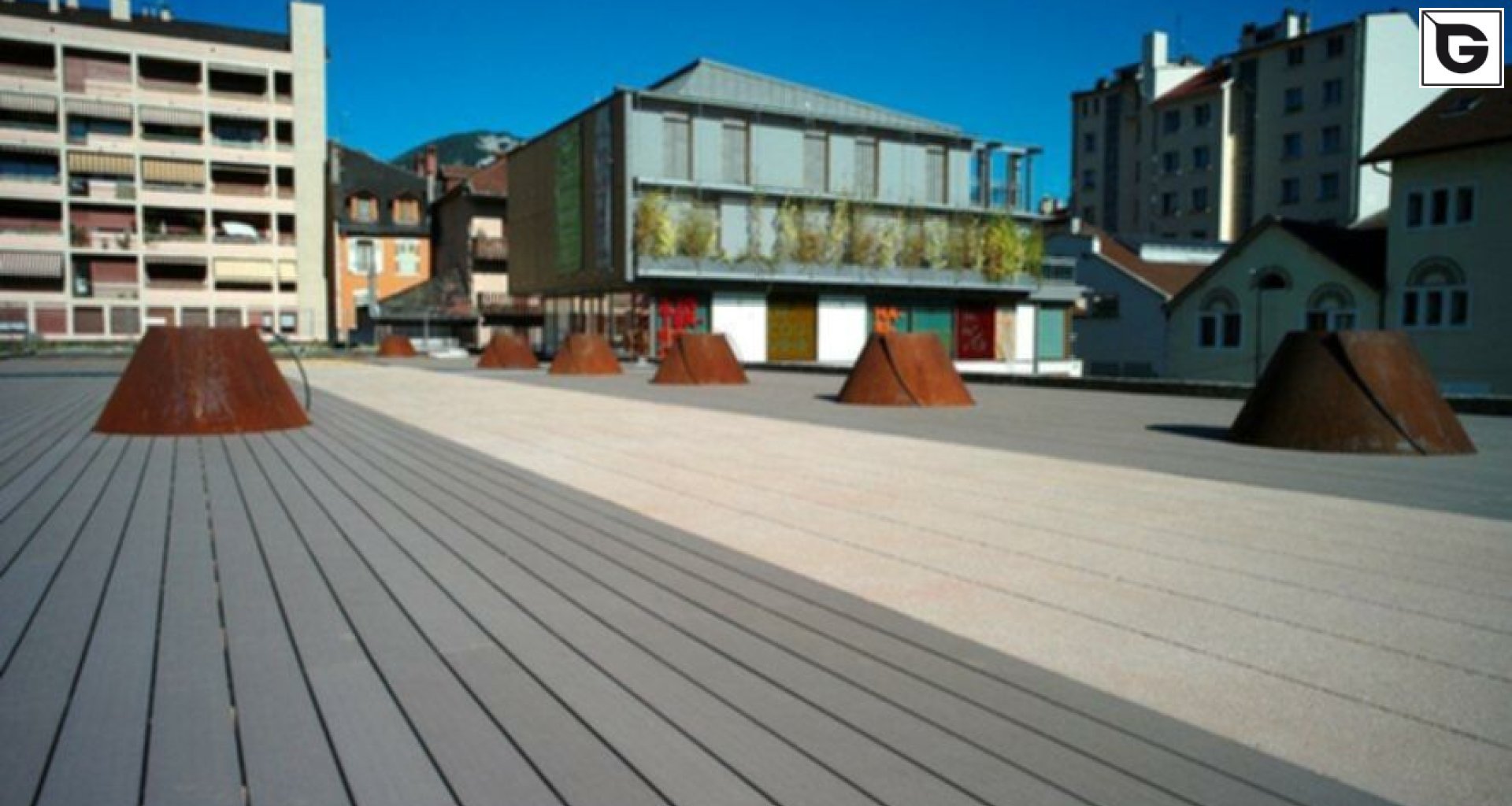 Einrichtungen_Terrasse Gewerbliche Nutzung_öffentlicher Platz