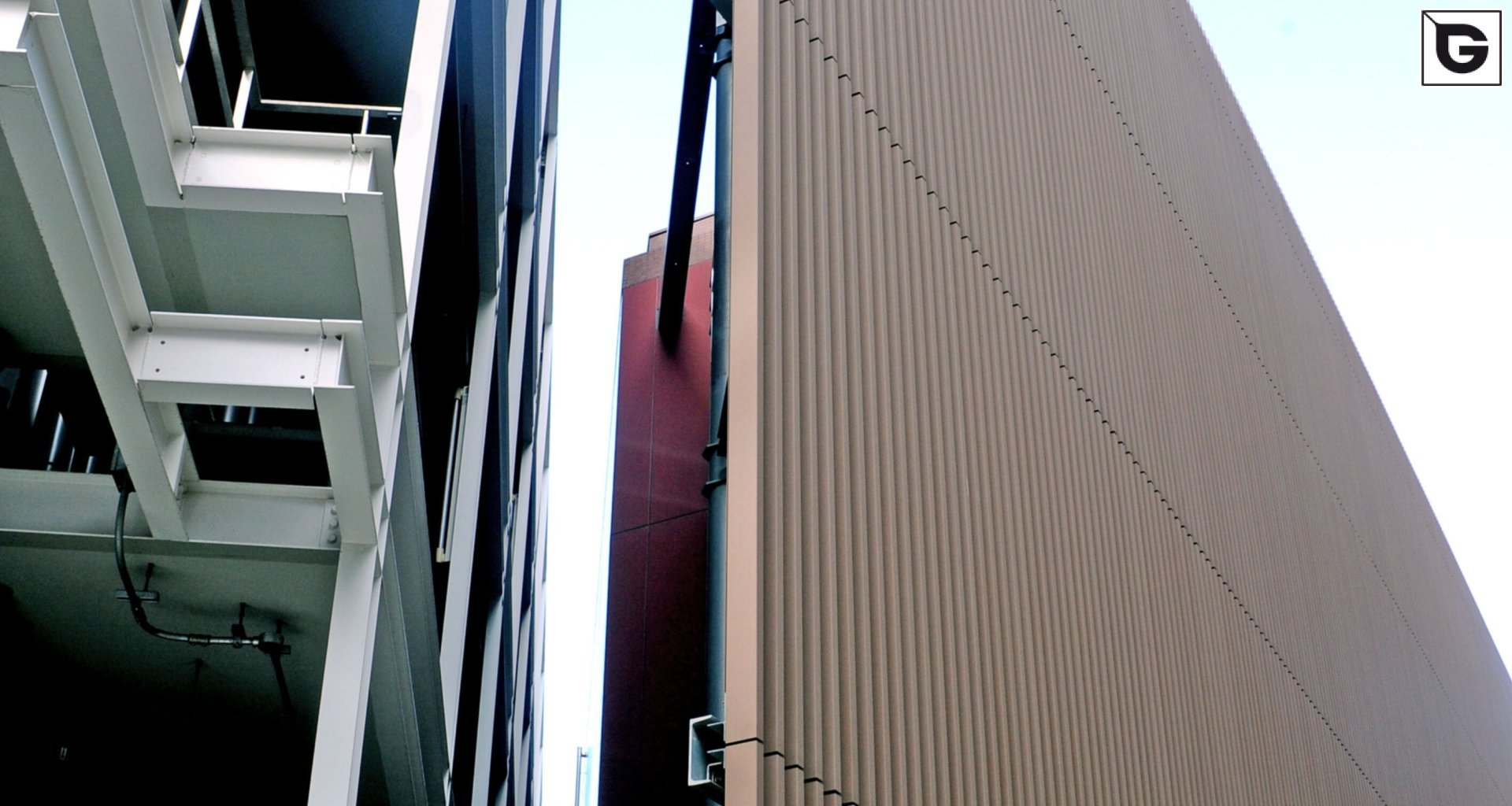 Verwaltungsgebäude_Vertical Sonnenschutz, jalousien_Büros