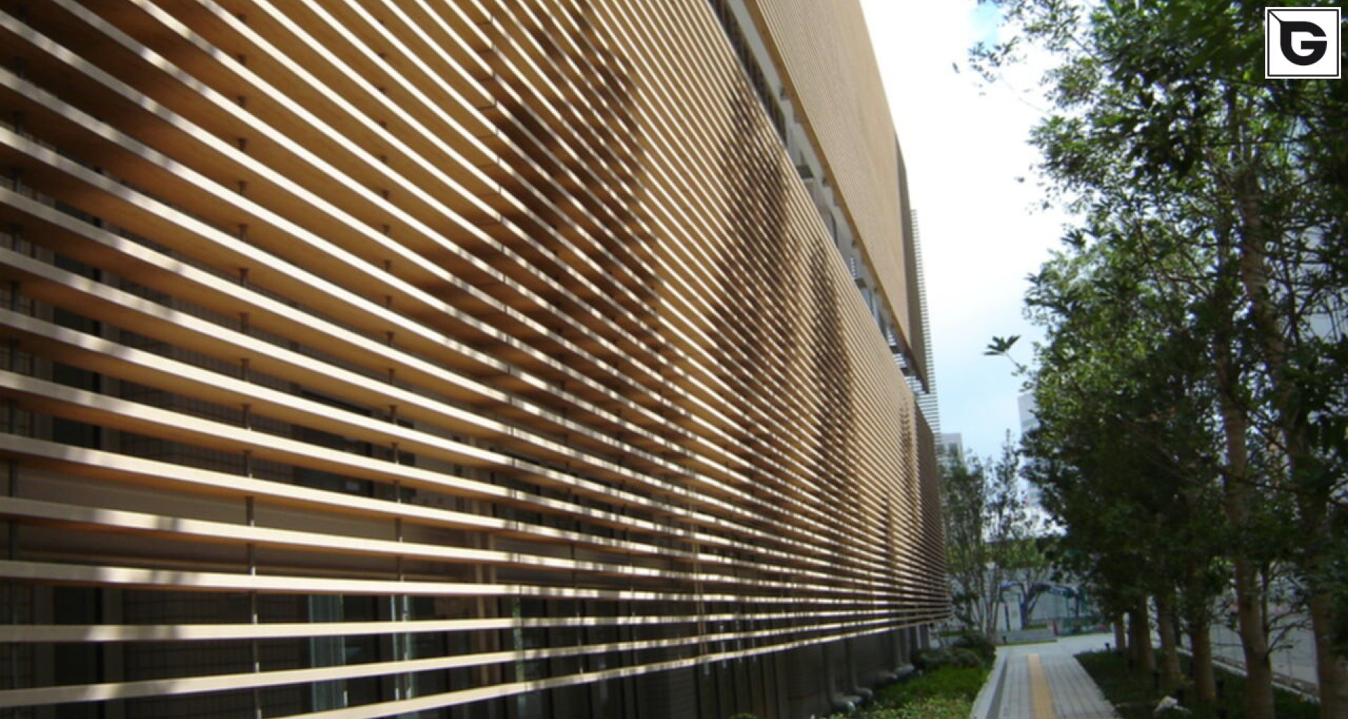 Verwaltungsgebäude_Horizontal Sonnenschutz, jalousien_Büros