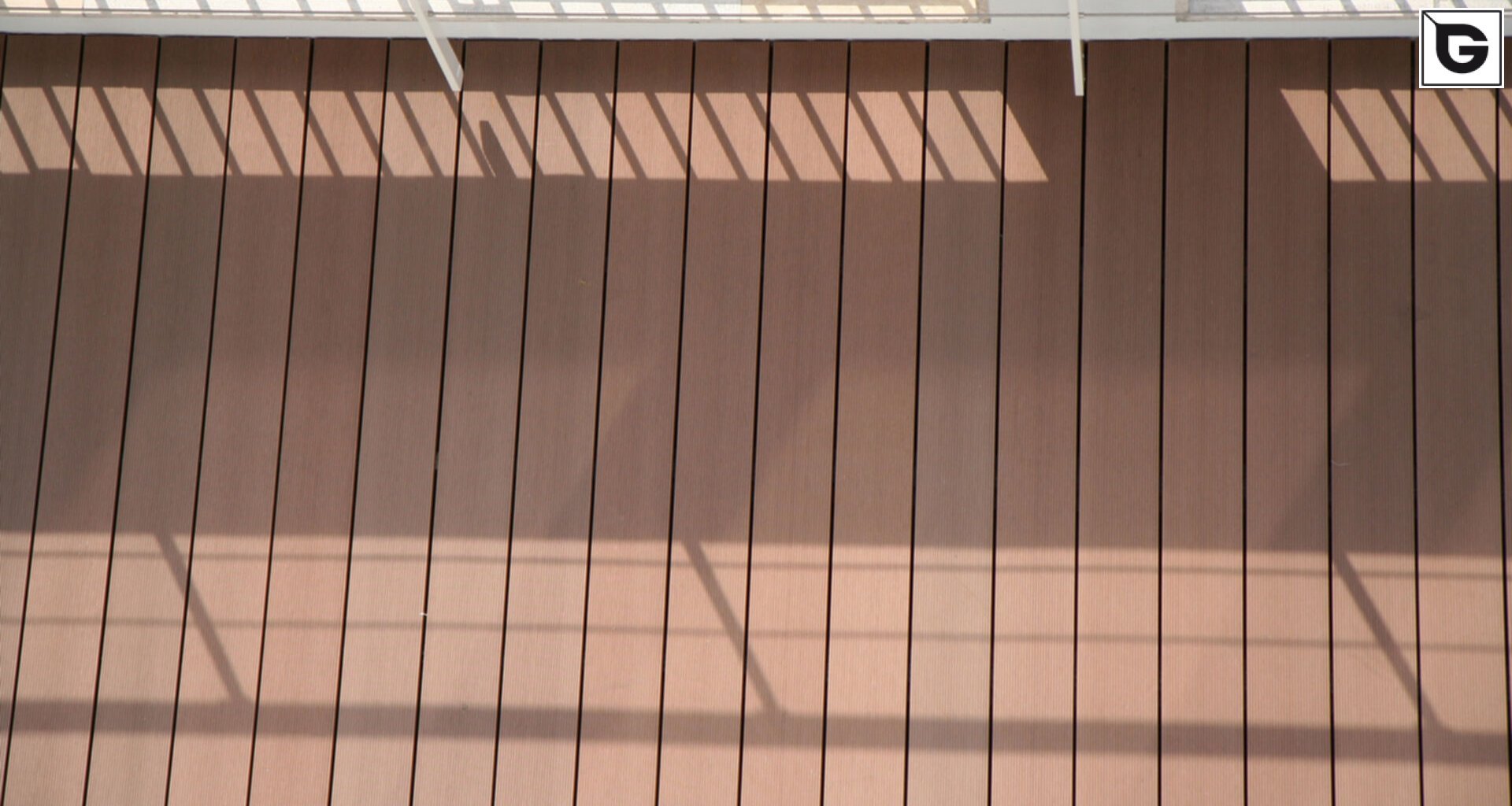 Verwaltungsgebäude_Dachanlage, Balk., Laufgang_Büros