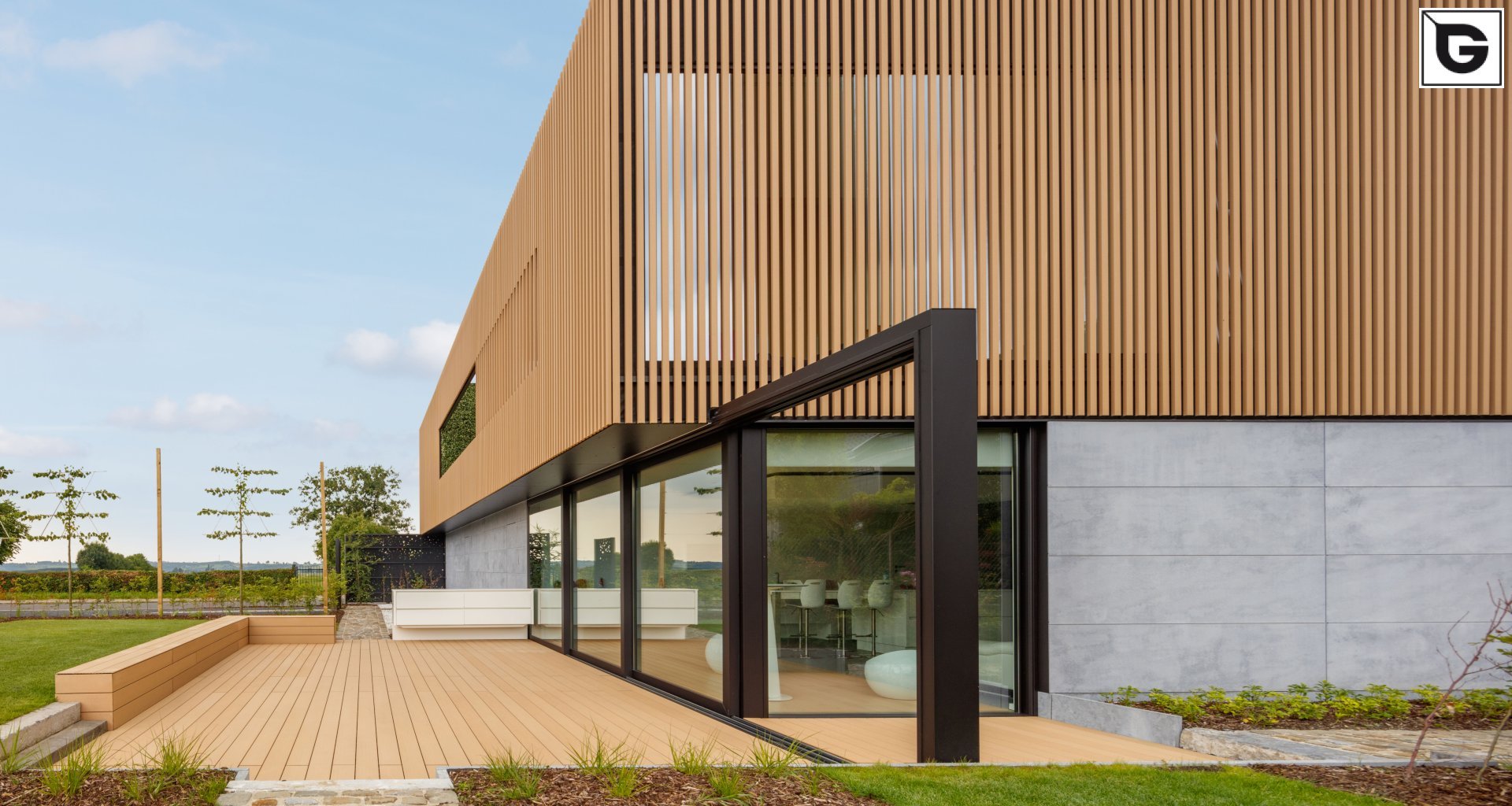 Verwaltungsgebäude_Offene Fassadenverkleidung - verti._Büros