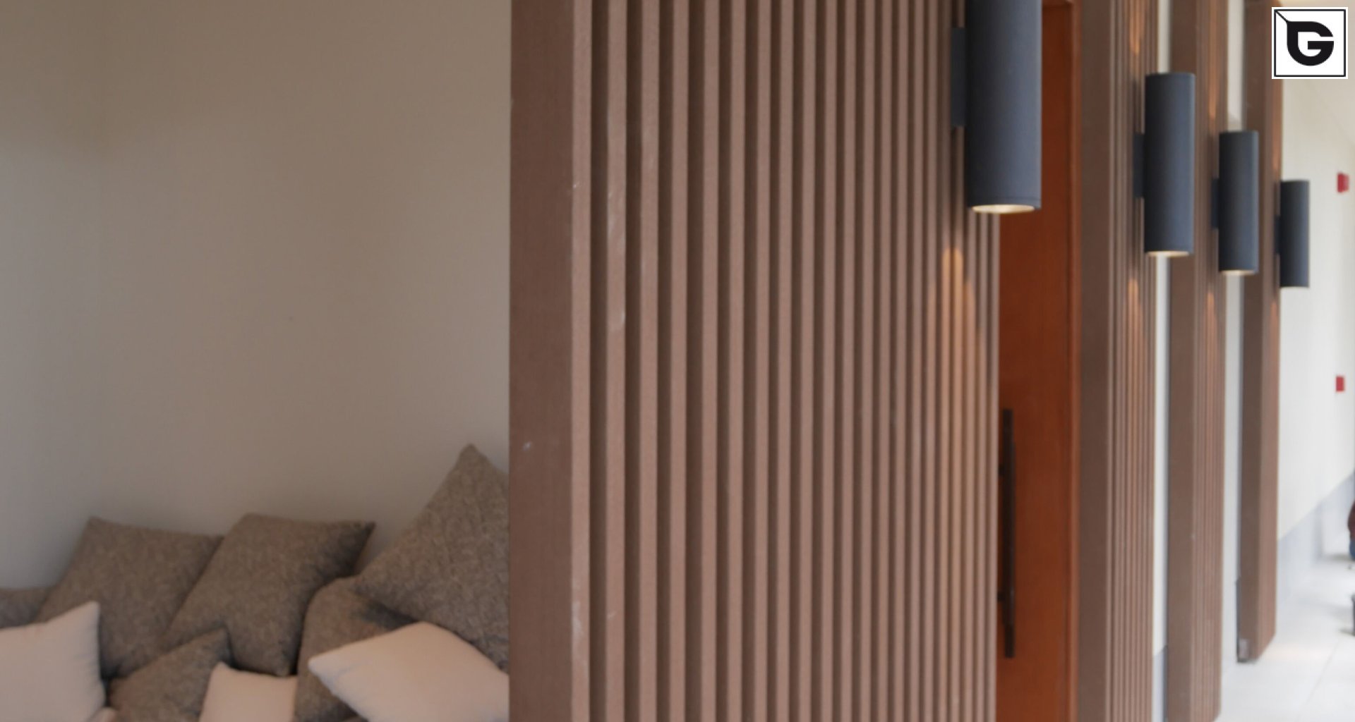 Restaurant und Hotelgewerbe_Vertical Sonnenschutz, jalousien_Vorzeigeprojekte - Hybrid holz