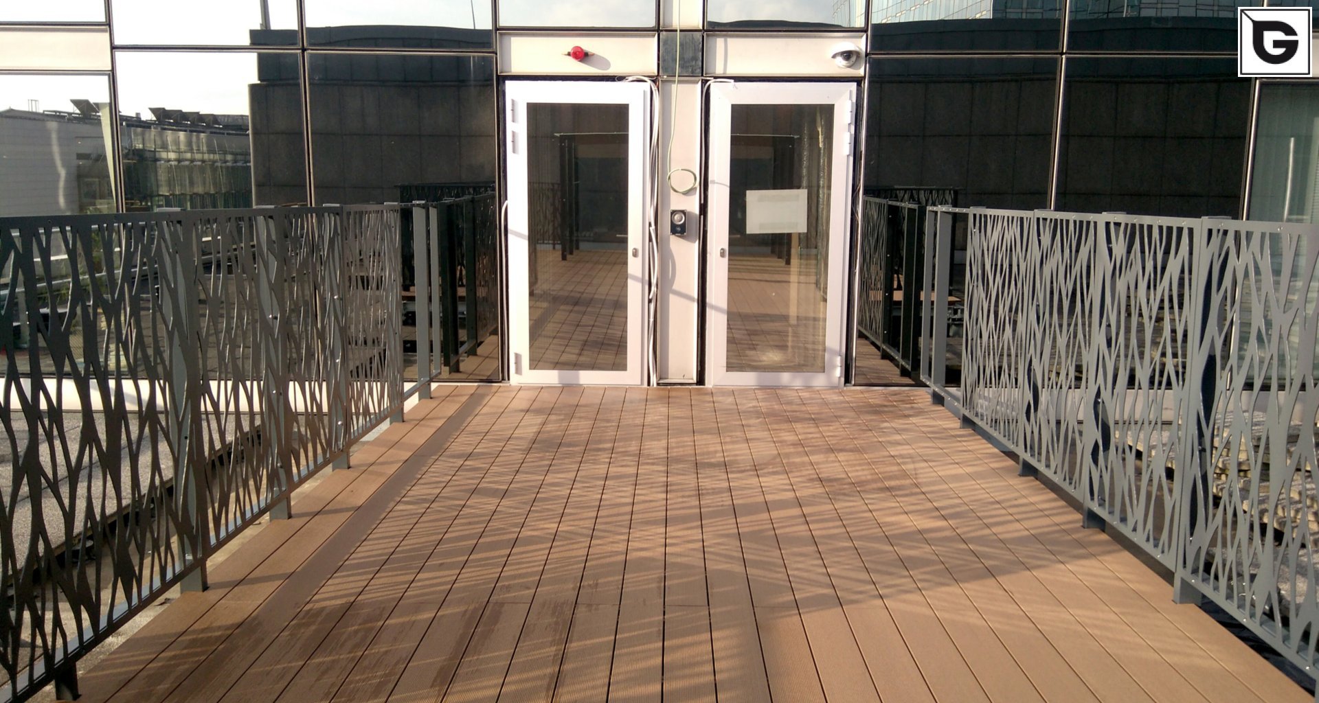 Institutionelle Einrichtungen_Terrasse Gewerbliche Nutzung_Büros