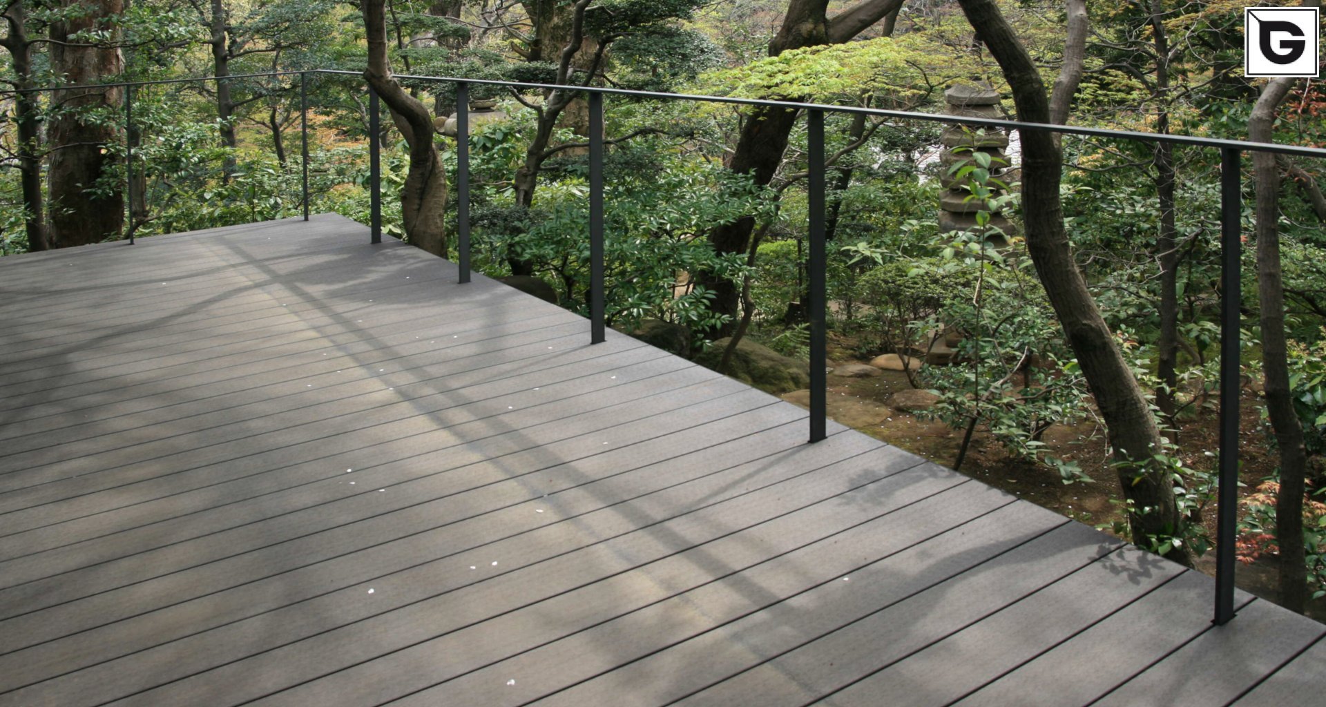 Institutionelle Einrichtungen_Dachanlage, Balk., Laufgang_Ausstellung, Museum