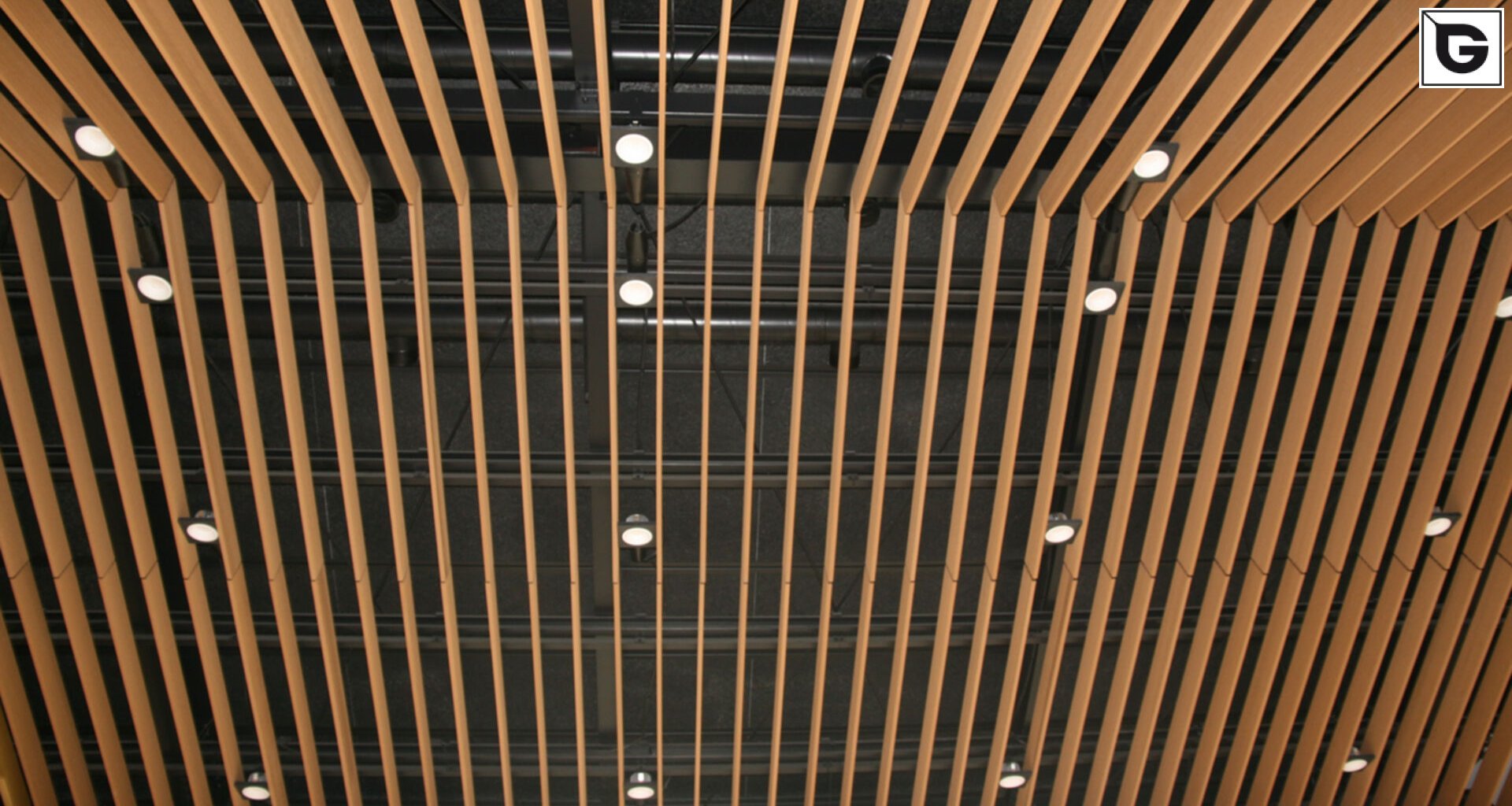 Institutionelle Einrichtungen_Pergola, Dachüberstand, Dach_Krankenhaus, Arztpraxis