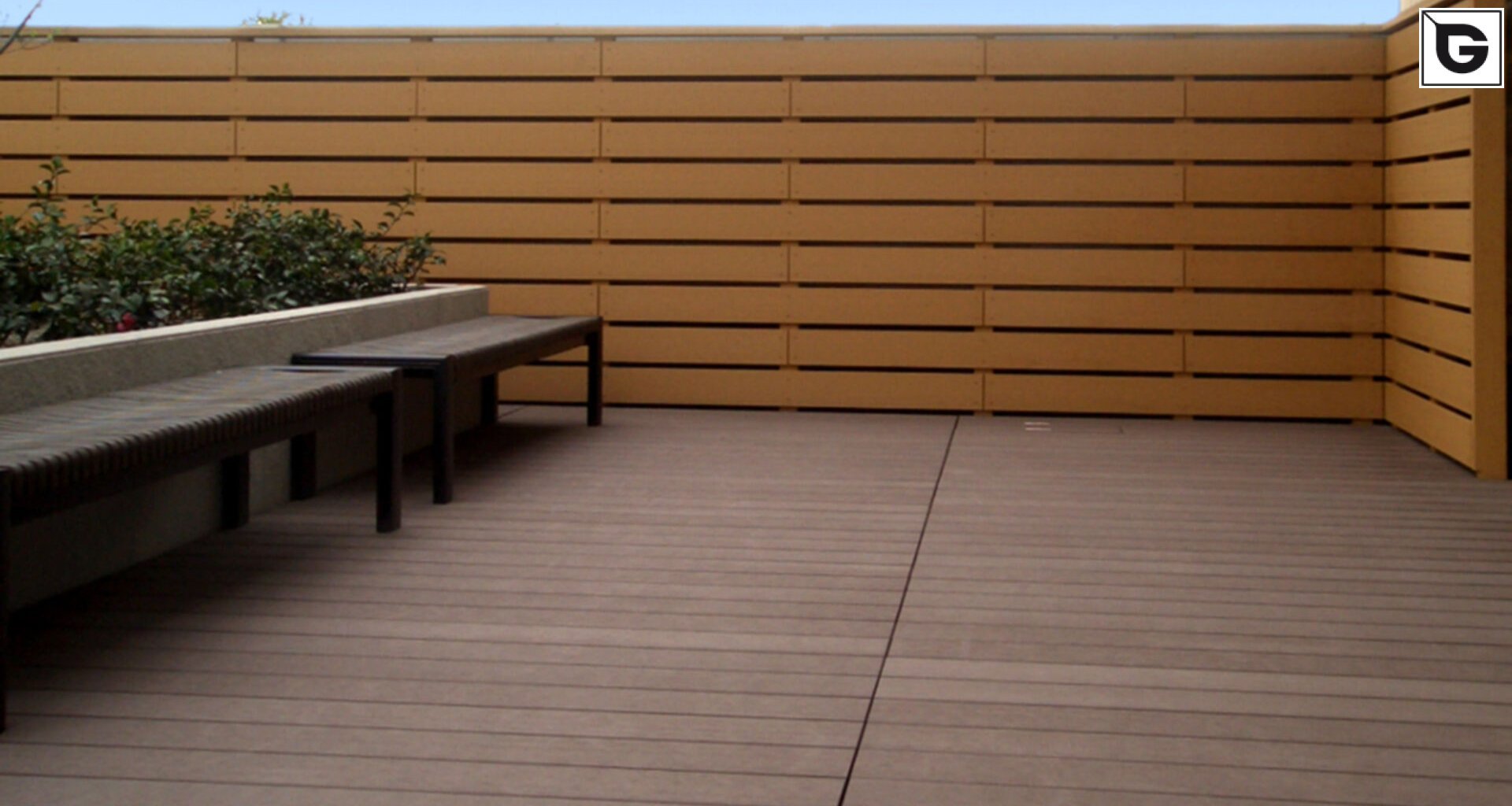 Institutionelle Einrichtungen_Zäune, Mauer, Portal_Gebogene Profilen