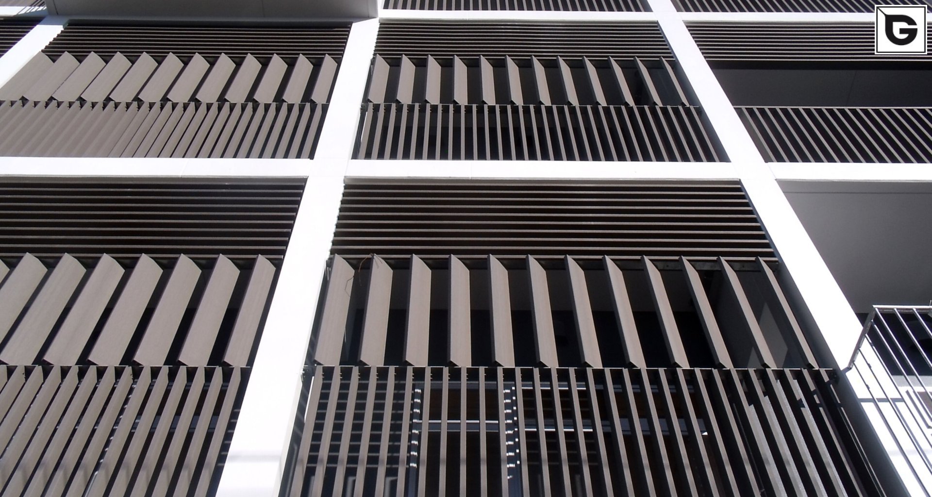 Institutionelle Einrichtungen_Geländer_Gebogene Profilen