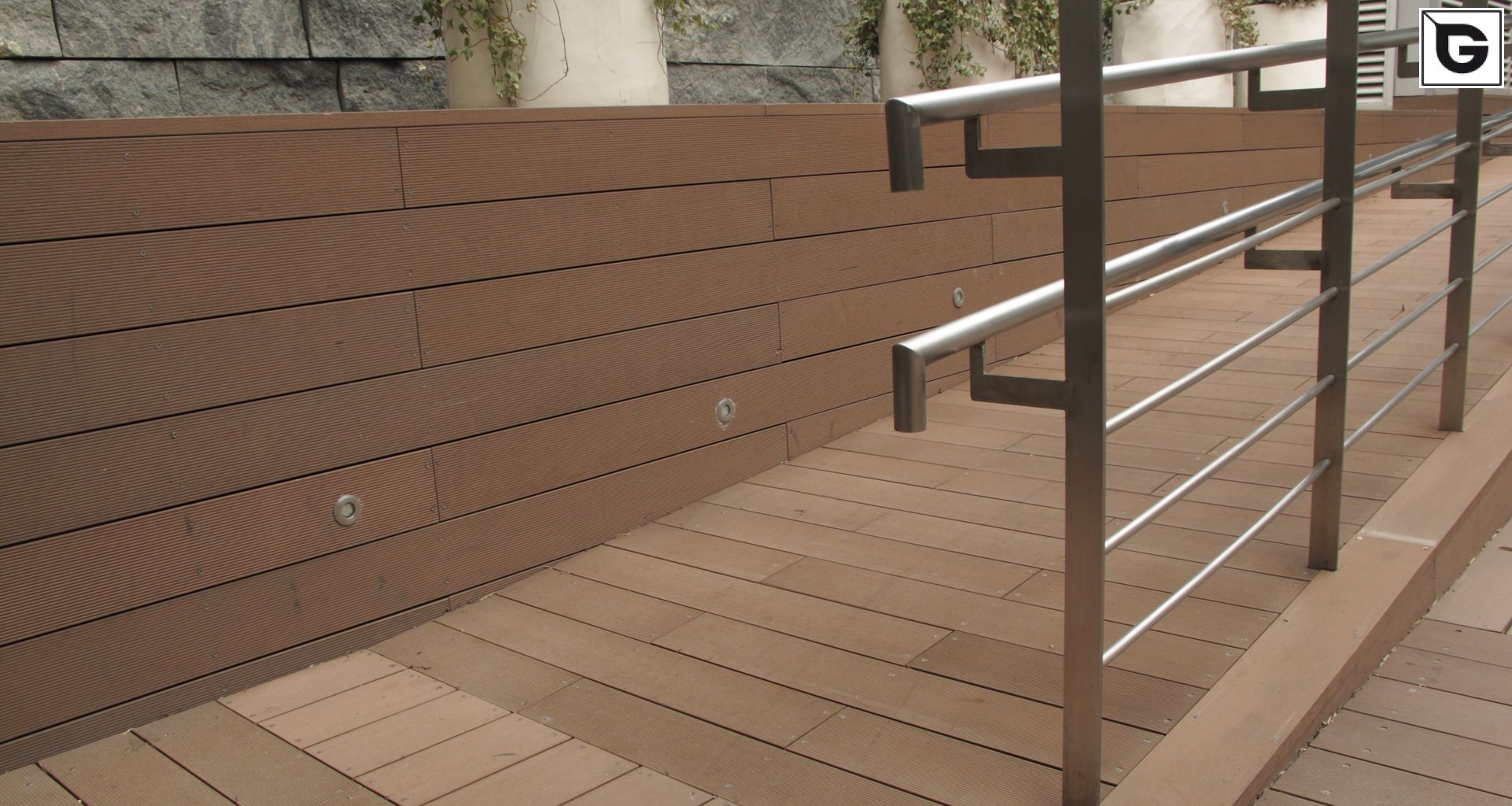 Kaufmännische Gebäude_Lattenrost_Finanzielle Institution