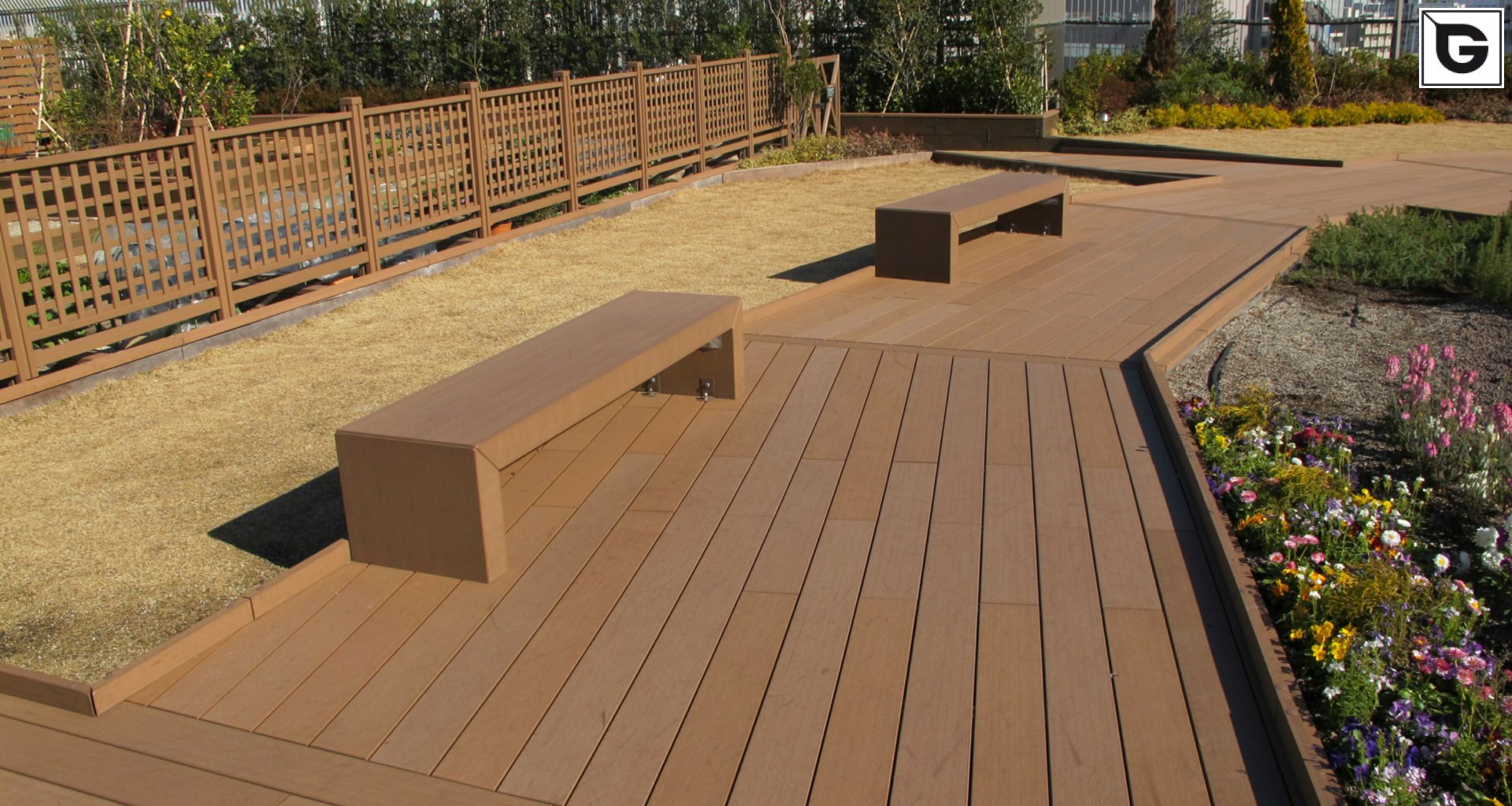 Kaufmännische Gebäude_Terrasse Gewerbliche Nutzung_Einkaufszentrum