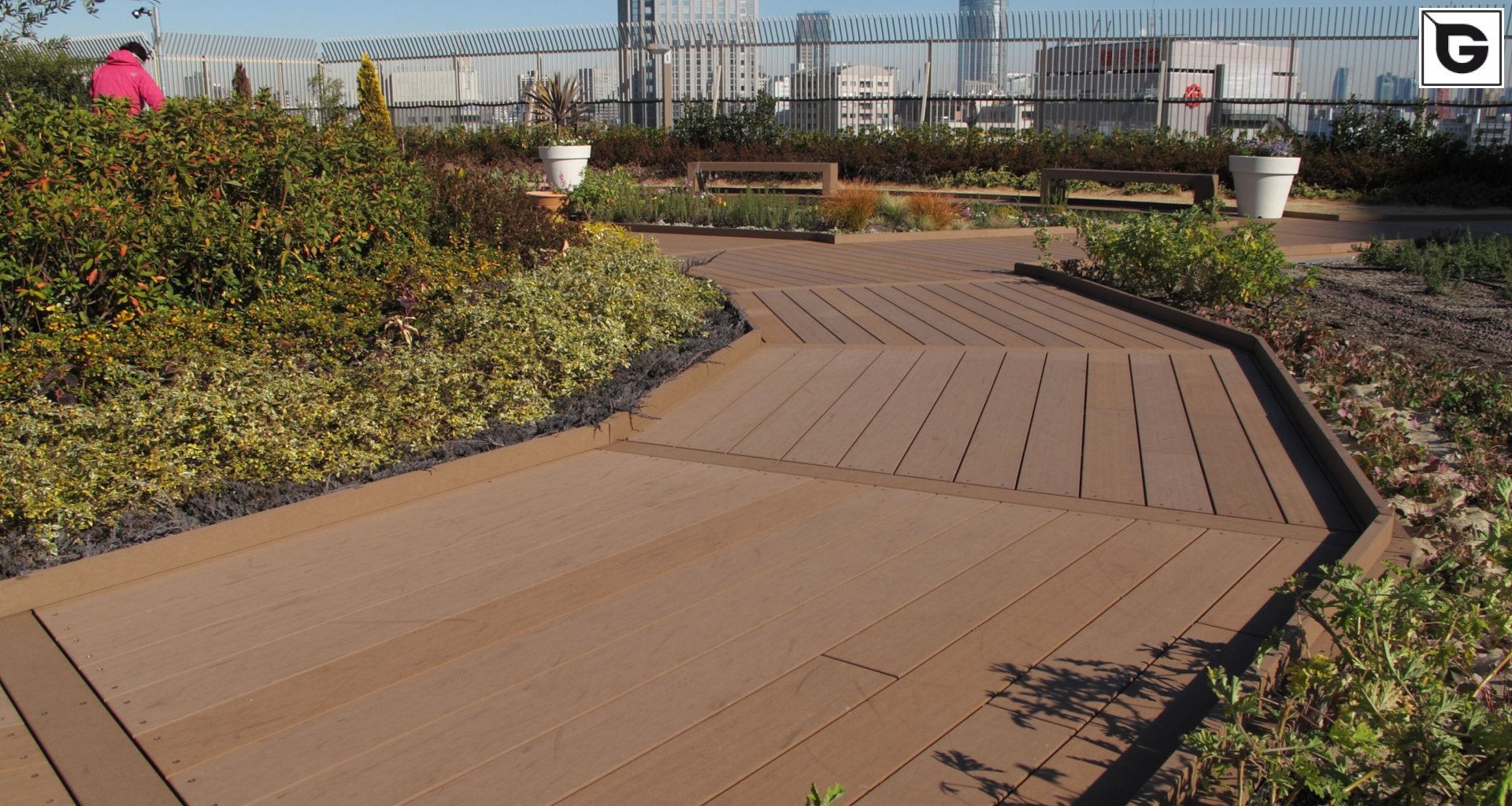 Kaufmännische Gebäude_Terrasse Gewerbliche Nutzung_Einkaufszentrum