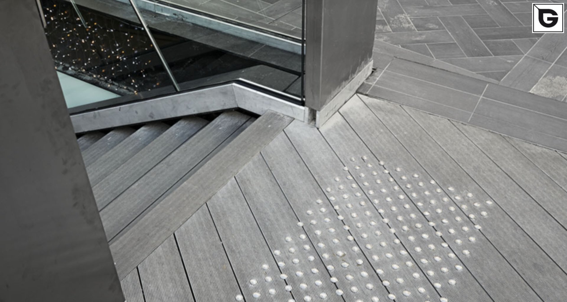 Kaufmännische Gebäude_Terrasse Gewerbliche Nutzung_Einkaufszentrum