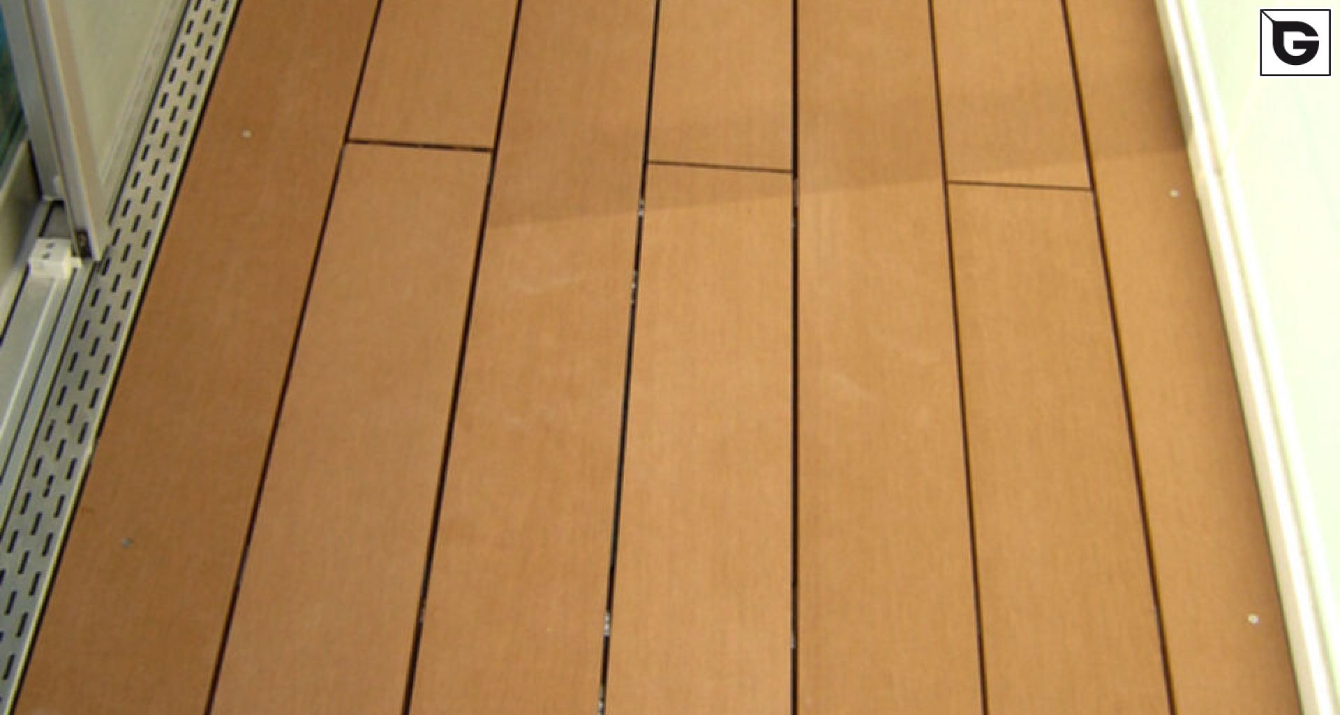 Privathaus_Dachanlage, Balk., Laufgang_Privatresidenz