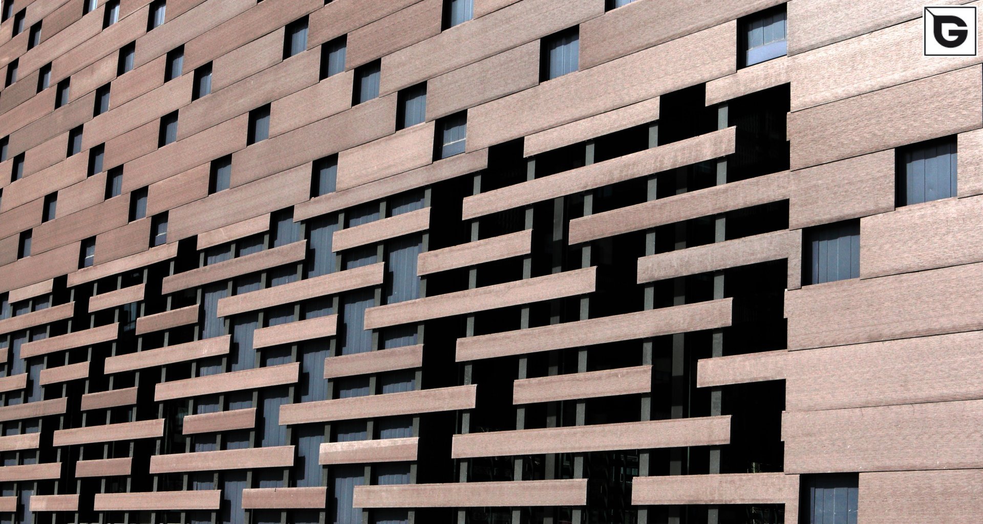 Wohngebäude_Fassadenverkleidung - horizontal_Vorzeigeprojekte - WPC holz 