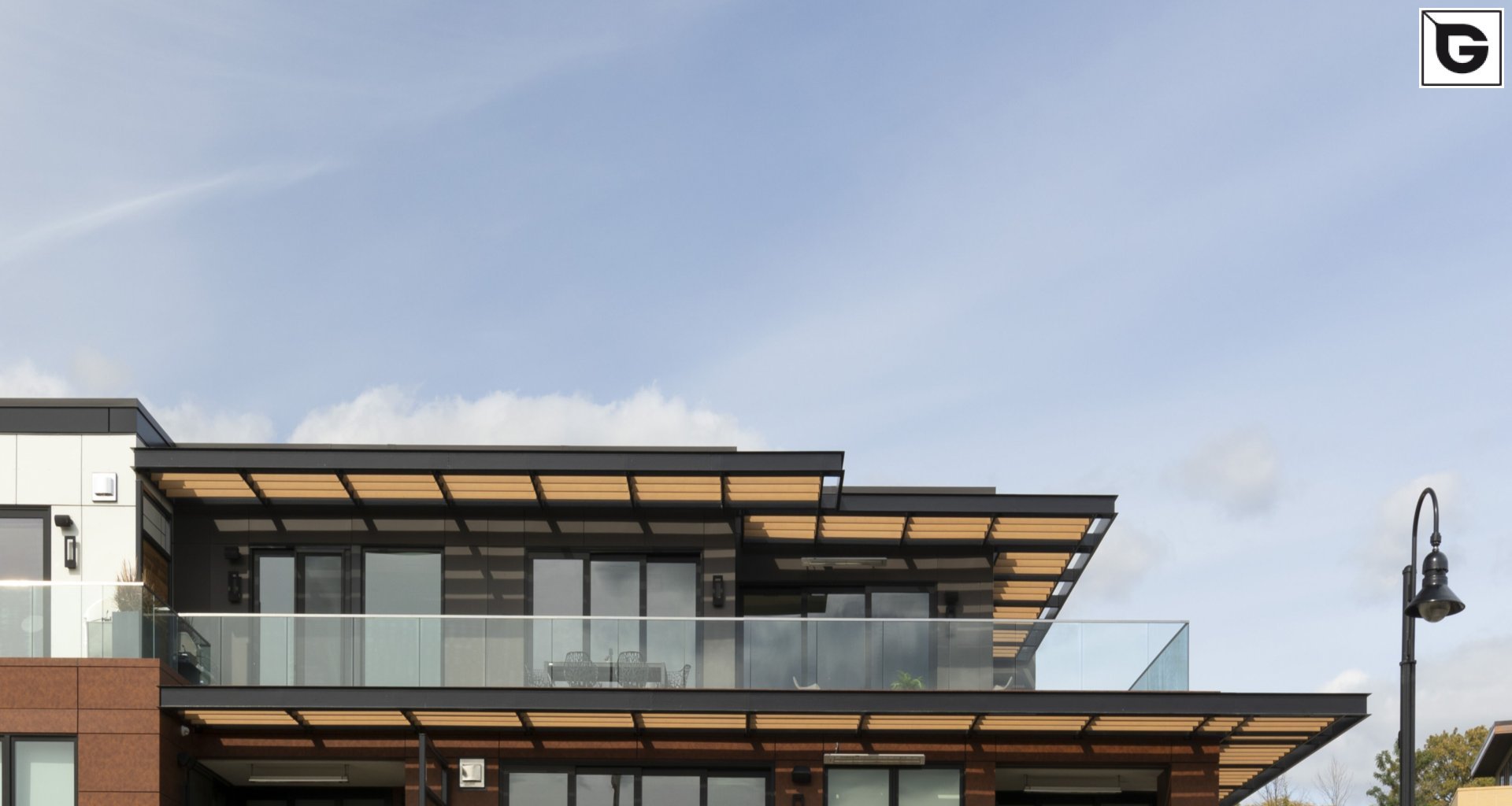 Institutional Buildings_horizontal brise soleil, louver _bent profiles