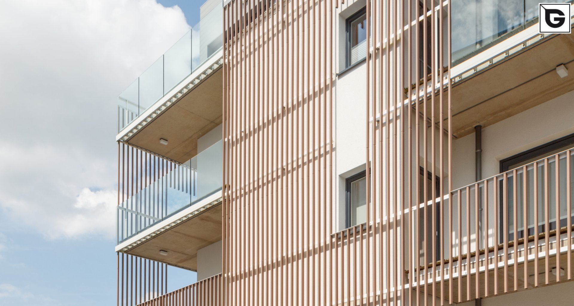 Wohngebäude_Offene Fassadenverkleidung - verti._Wohnhaus