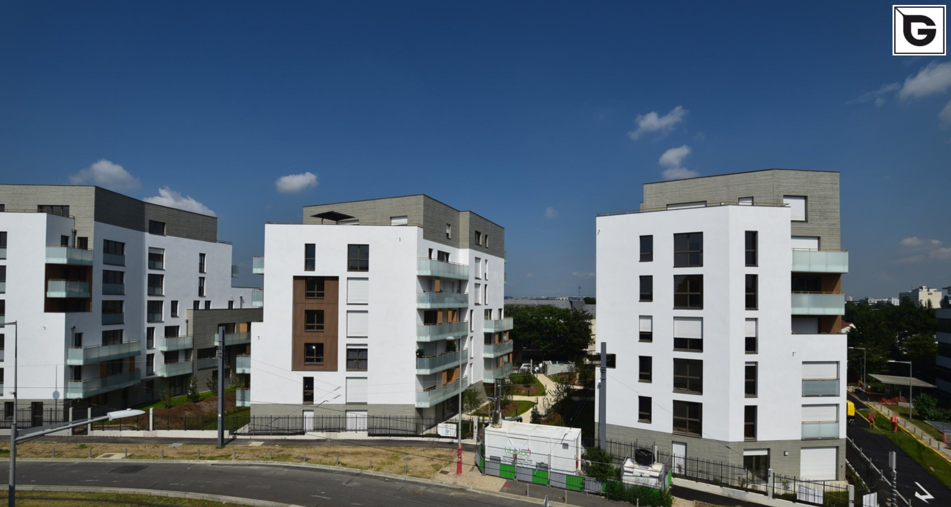 Wohngebäude_Offene Fassadenverkleidung - verti._Wohnhaus