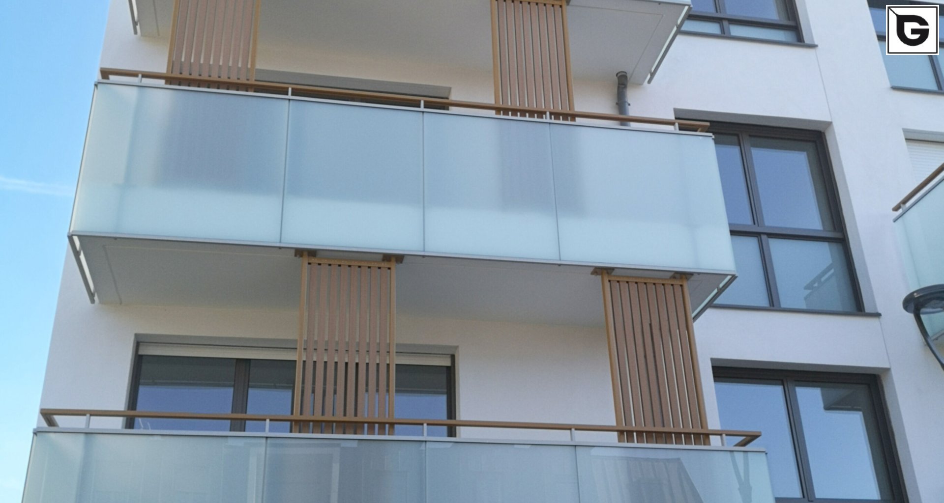 Wohngebäude_Offene Fassadenverkleidung - verti._Wohnhaus