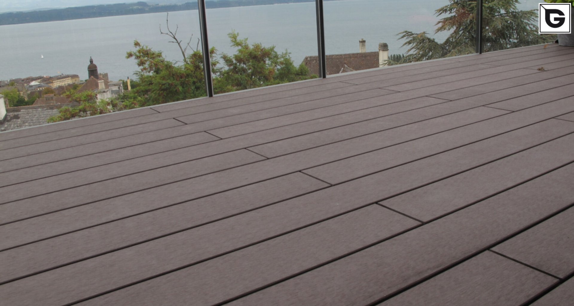 Wohngebäude_Offene Fassadenverkleidung - verti._Wohnhaus