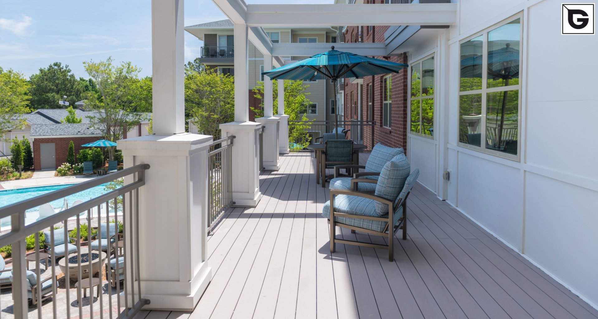 Wohngebäude_Terrasse Privat Nützung _Wohnhaus