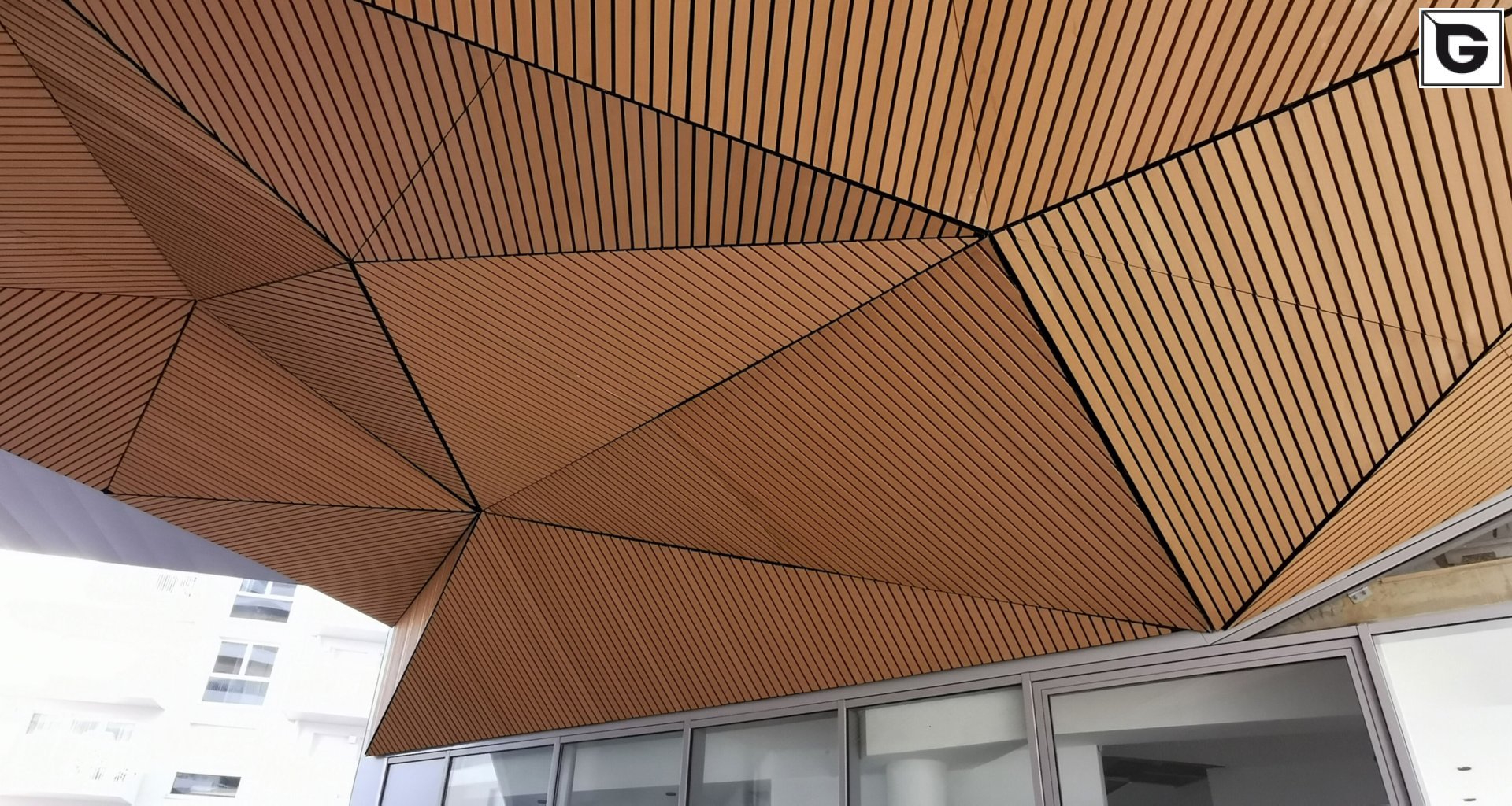 Wohngebäude_Pergola, Dachüberstand, Dach_Wohnhaus