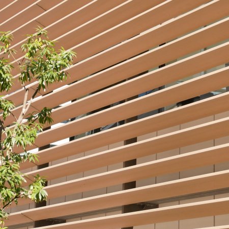 Verwaltungsgebäude_Horizontal Sonnenschutz, jalousien_Büros