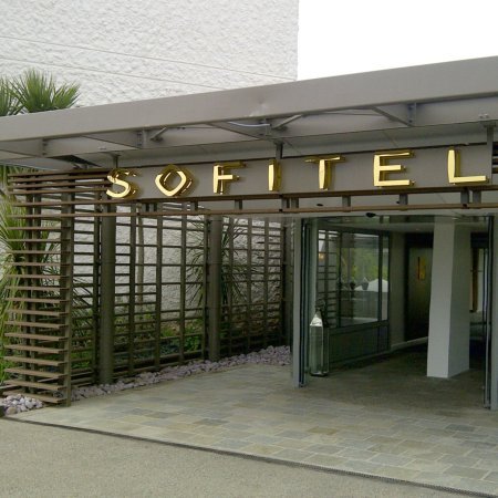 Restaurant und Hotelgewerbe_Horizontal Sonnenschutz, jalousien_Hotel