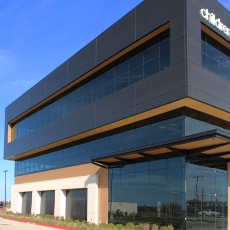 Wohngebäude_Offene Fassadenverkleidung - verti._Wohnhaus