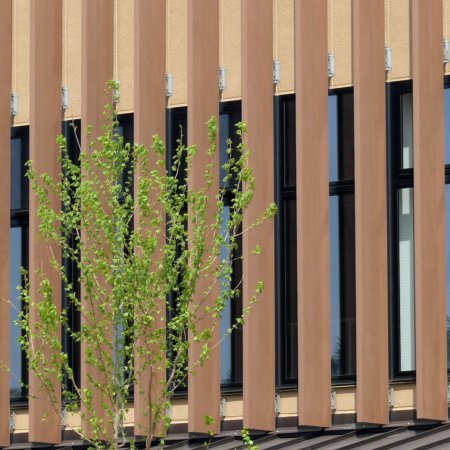 Institutionelle Einrichtungen_Vertical Sonnenschutz, jalousien_Lehranstalt