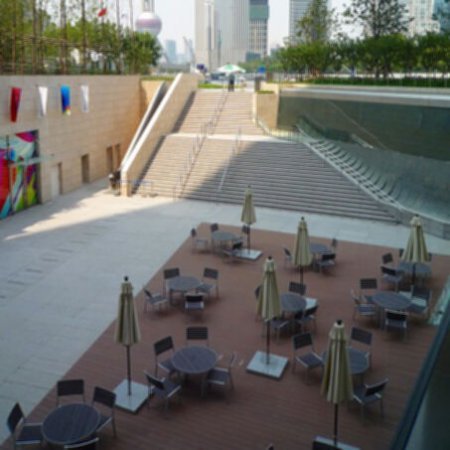 Kaufmännische Gebäude_Terrasse Gewerbliche Nutzung_Finanzielle Institution