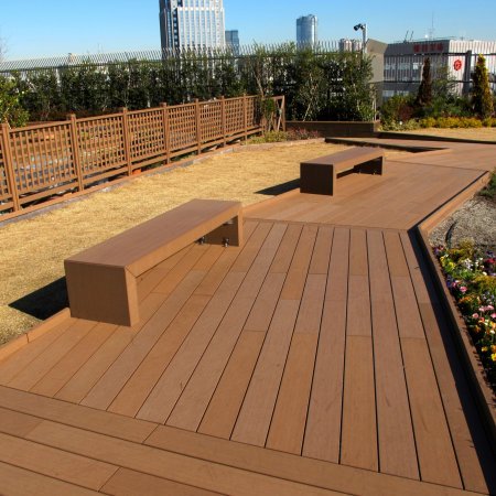 Kaufmännische Gebäude_Terrasse Gewerbliche Nutzung_Einkaufszentrum