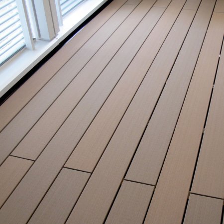 Wohngebäude_Dachanlage, Balk., Laufgang_Wohnhaus